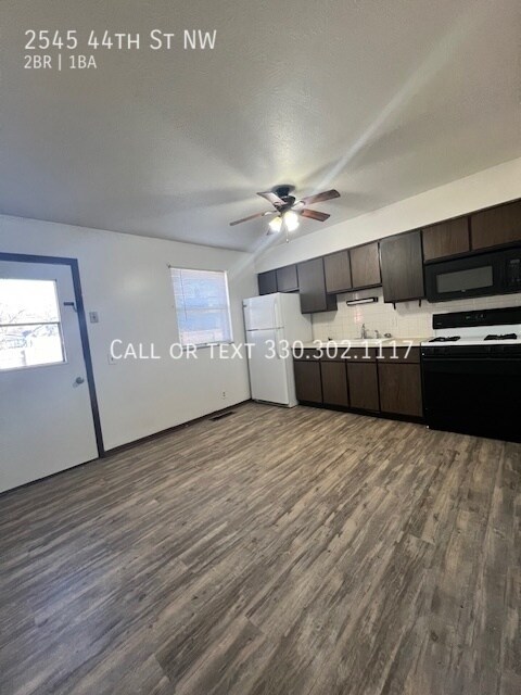 Foto del edificio - Two bedroom side by side duplex for rent -...