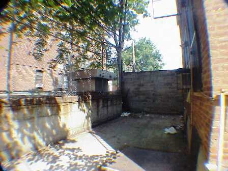 Foto del edificio - 2280 E 7th St