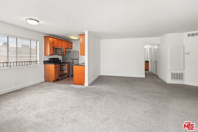 Foto del edificio - 10982 Roebling Ave