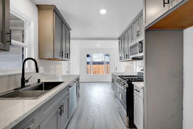 Building Photo - 10412 Dolecetto Dr