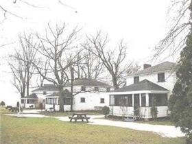 Primary Photo - 5040 Lake Rd
