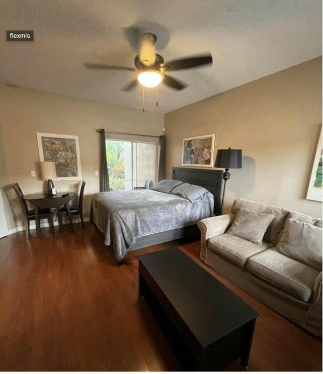 Building Photo - 9898 Perfect Dr