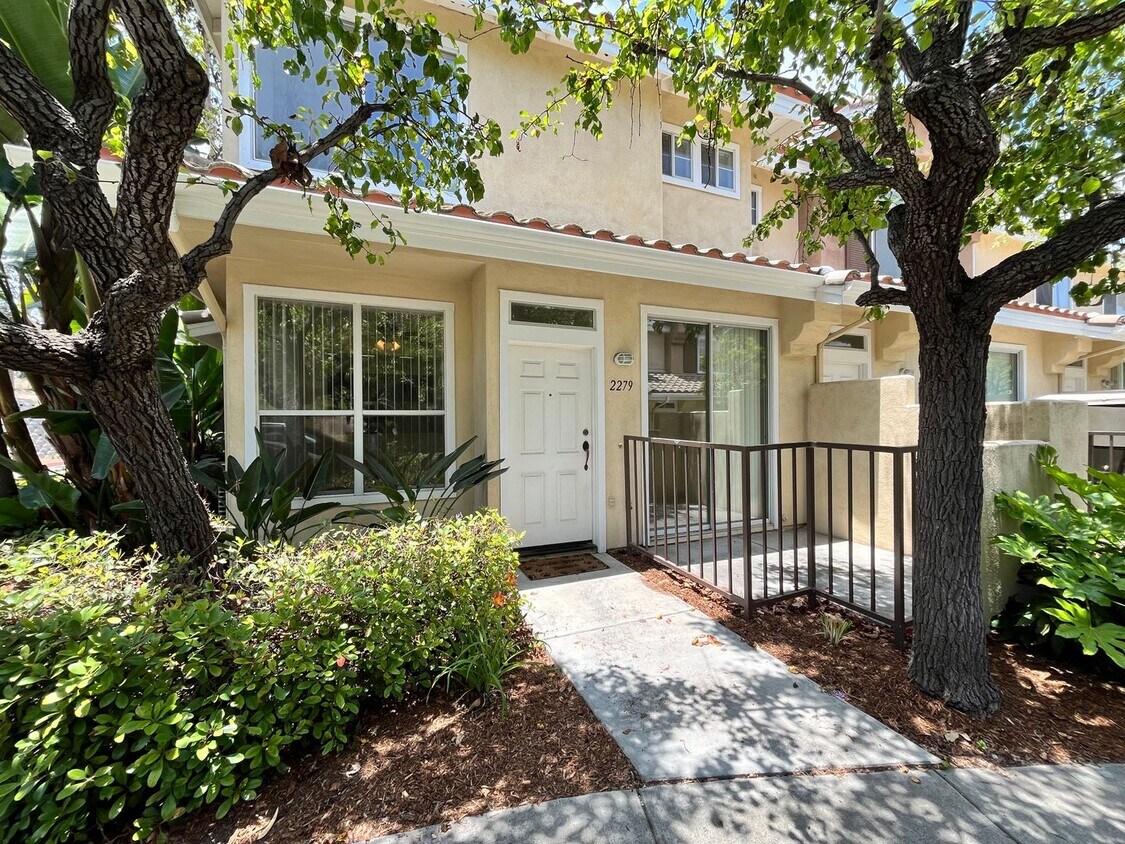 Primary Photo - Quiet home now available in Eastlake - 3be...