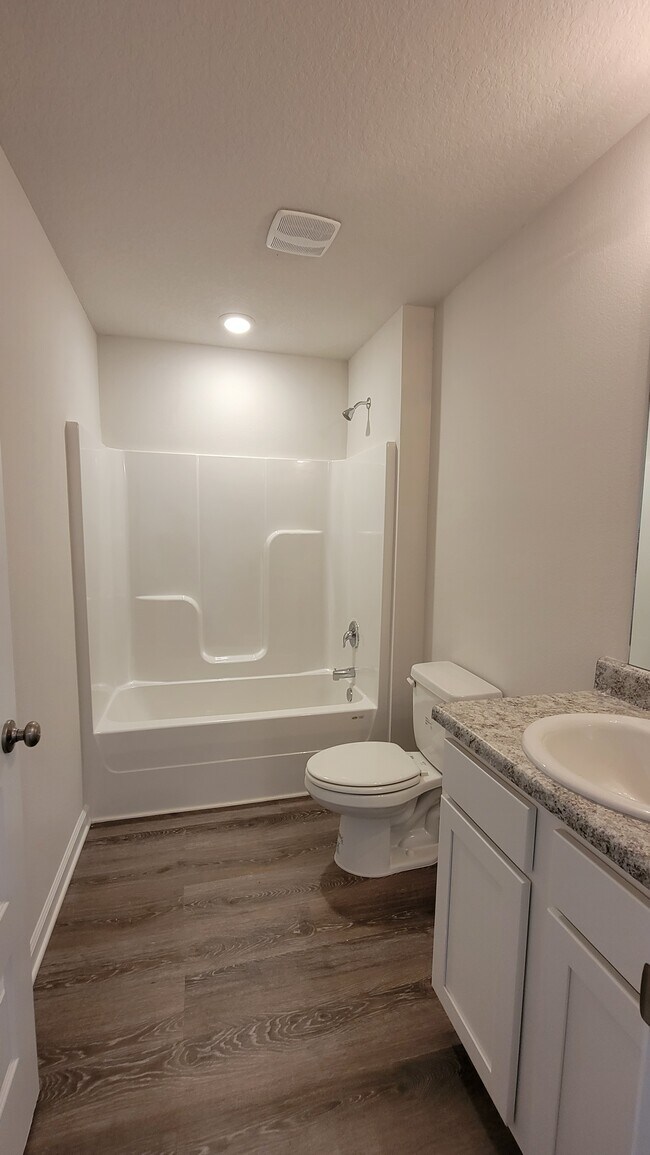 5402 Peach Dr, Milton, FL 32571 House Rental in Milton, FL