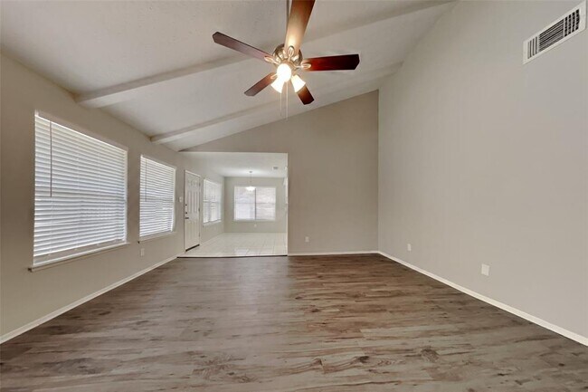 Foto del edificio - 3638 Rolling Terrace Dr