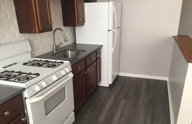 Foto del edificio - 1757 W North Shore Ave