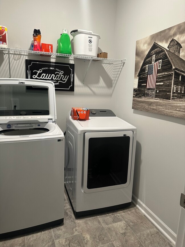 Foto del edificio - 6019 Hunters Village Dr