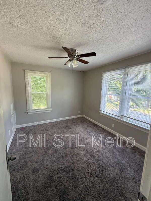 Building Photo - 2516 Tyrell Dr