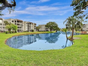 Building Photo - 9330 Lagoon Pl