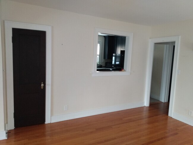 Dining Room - 15 Edison Ave