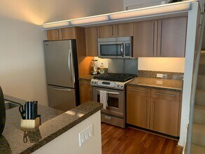 Building Photo - 350 11th Ave