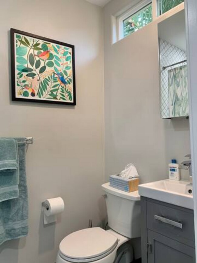 Foto del edificio - 3720 Granada Ave