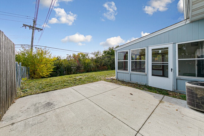 Outdoor seating area - 7919 28th Ave N