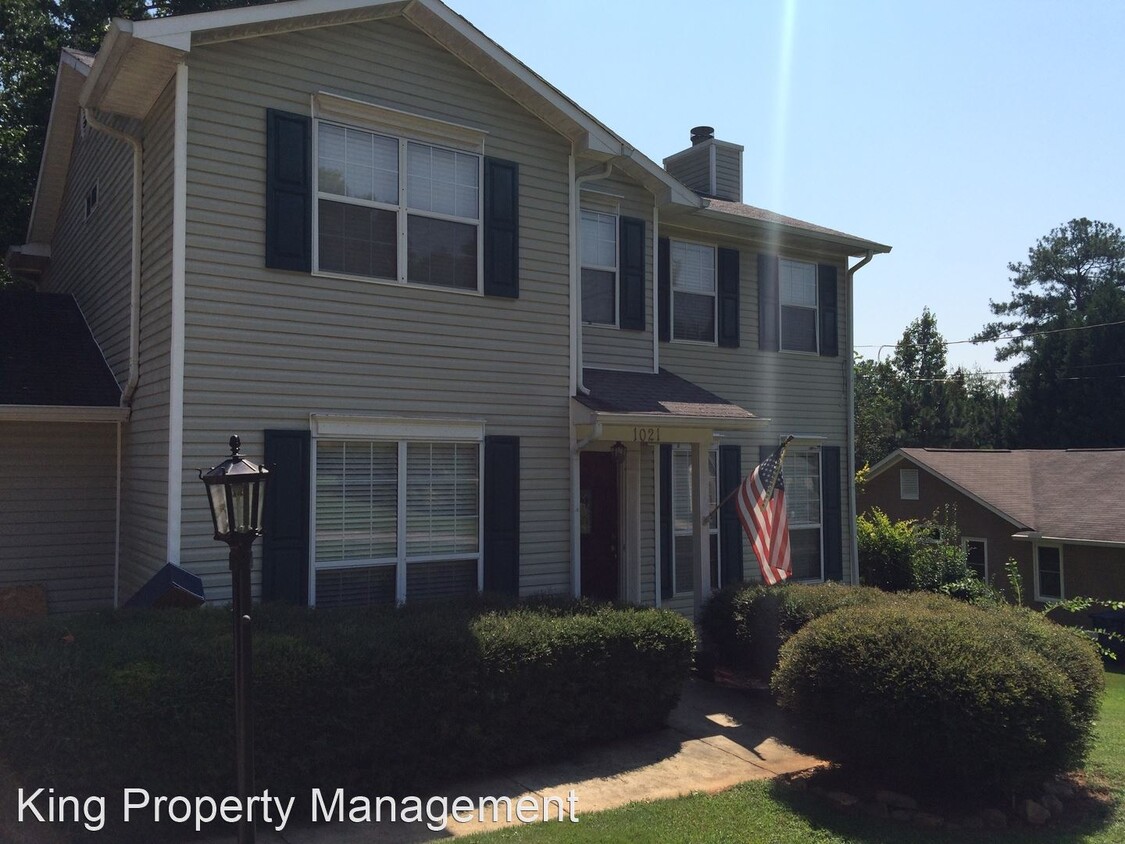 Primary Photo - 3 br, 2.5 bath House - 1021 Berkshire Dr