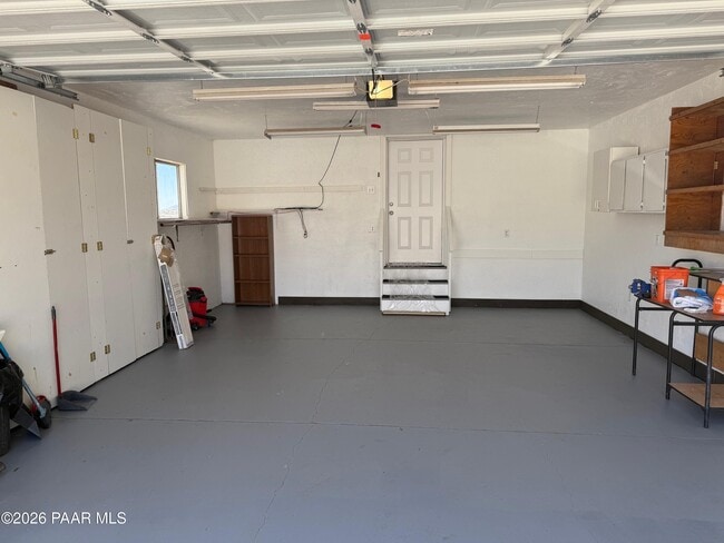 Building Photo - 8201 E Canyon Ln