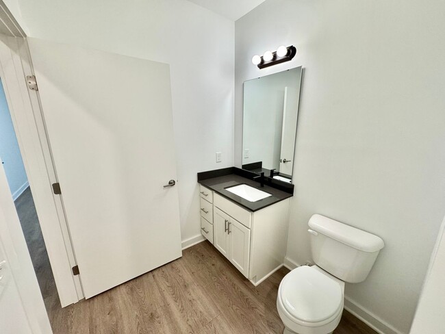 Interior Photo - Millhouse