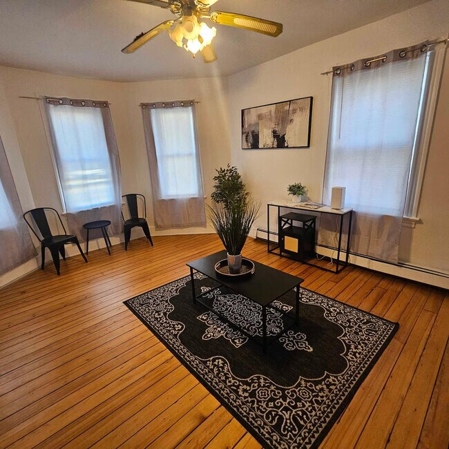 Foto del edificio - 141 Wendell St