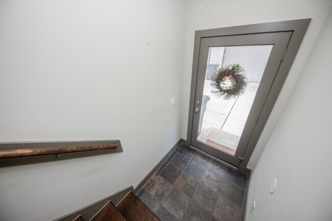 Foto del edificio - 1535 Birdsall St