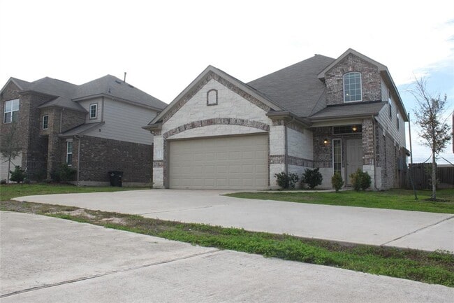 Building Photo - 24939 Puccini Pl