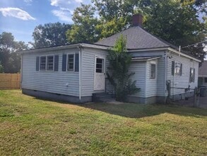 Building Photo - 391 Wesley St