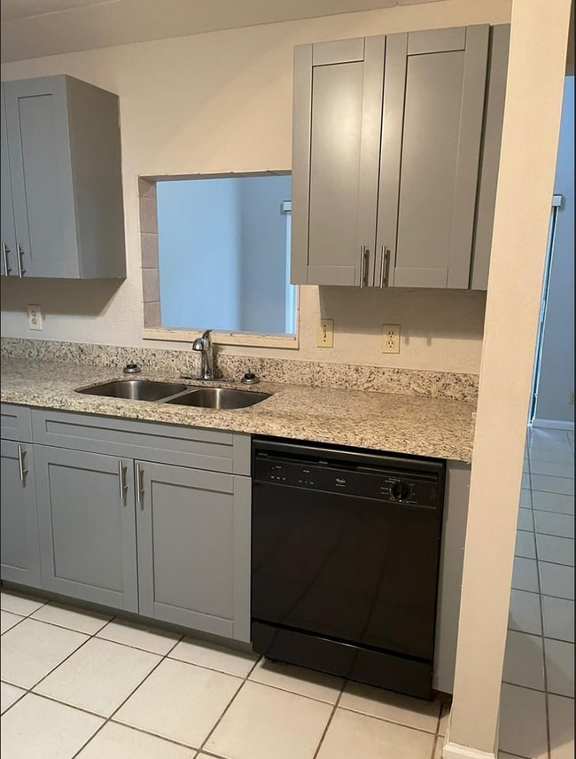 Photo - 12627 Shady Pines Ct House