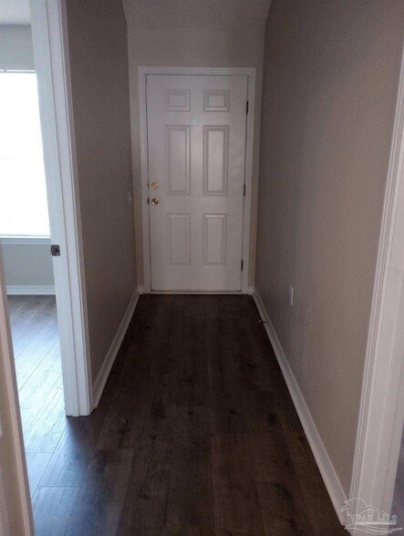 Foto del edificio - 4045 Glenway Dr