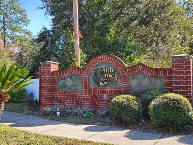 Photo - 3/2.5 Eagle Trace Townhome