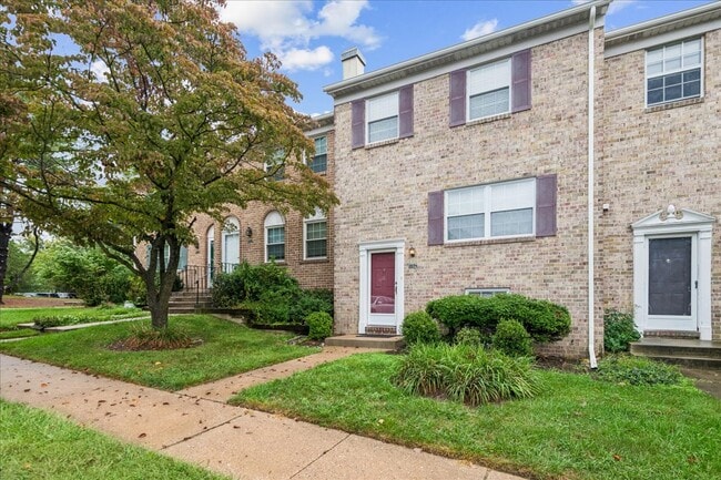 Building Photo - 3574 Lowlen Ct