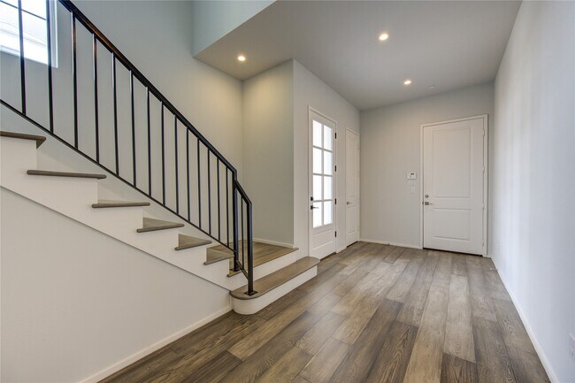 Foto del edificio - 5336 Chandler St