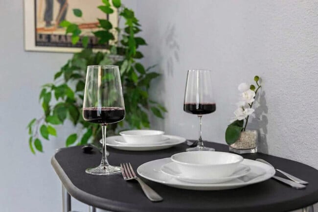 Building Photo - 110 South Park Avenue