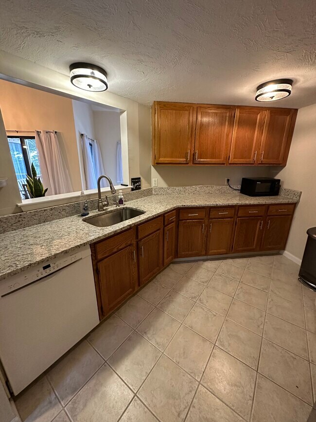 Cocina1 - 306 Trailside Way