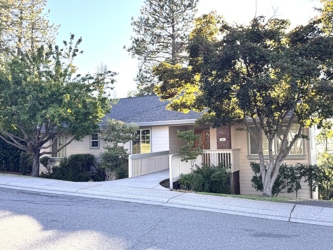 Building Photo - 146 Northridge Dr