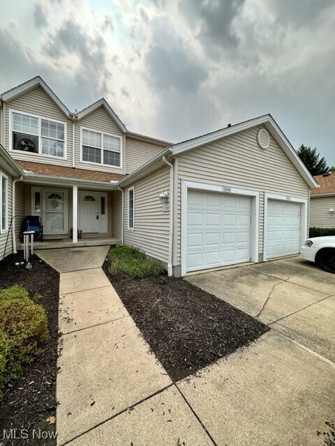 1330 Meadow Run Akron, OH 44321 – photo 1
