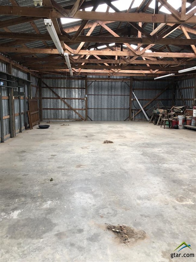 Building Photo - 14607 State Hwy 43 E