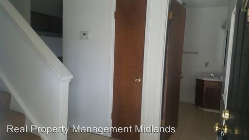 Building Photo - 148 Springwoods Lake Pt