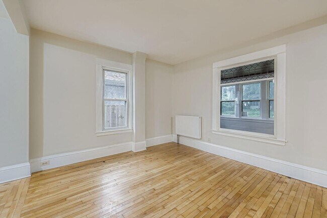 Foto del edificio - 2939 Russell Ave N