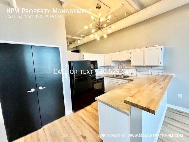 Foto del edificio - 1133 W 9th St