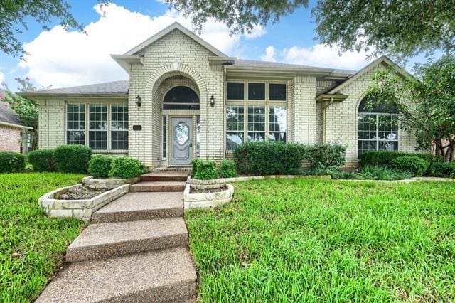 Building Photo - 119 Oakbend Dr