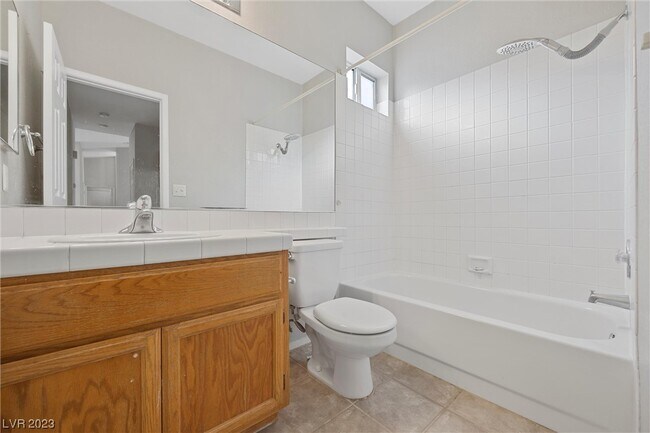 Foto del edificio - 4901 Wind Break Ln