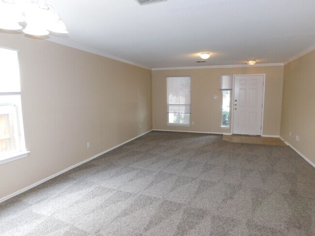 Building Photo - 9013 Barkwood