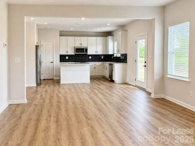 Foto del edificio - 524 Lively Cres