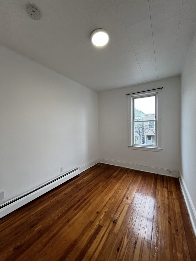 Building Photo - 66 W 18th St