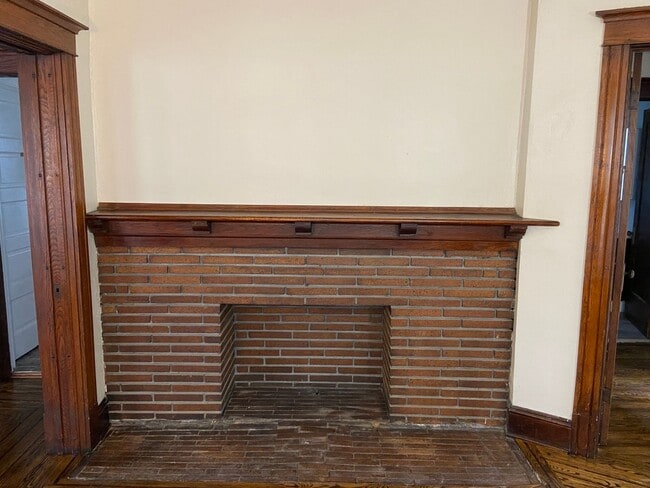 Building Photo - 677 West Delevan