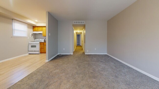 Building Photo - 2037 Beyer Ave