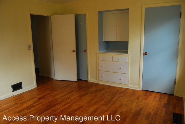 Building Photo - 2 br, 1 bath House - 315 S Edwards St.