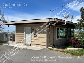 Building Photo - 318 Bitteroot Dr
