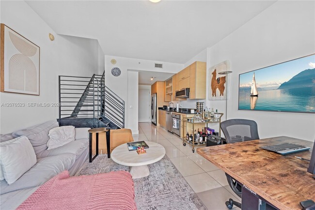 Foto del edificio - 60 SW 13th St