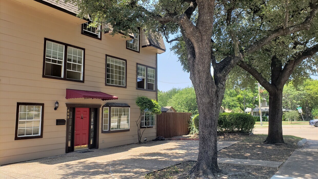 Foto principal - 409 Ridgeway St