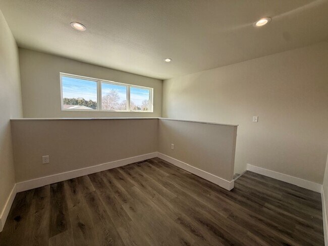 Foto del edificio - 2810/2812 16th St S