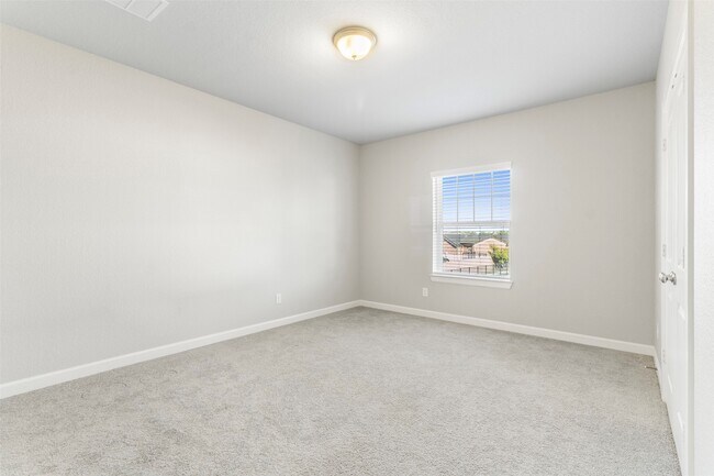 Foto del edificio - 2802 Northwood Pines Ln